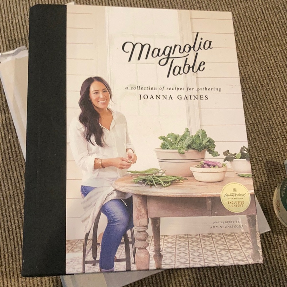Magnolia table volume 1